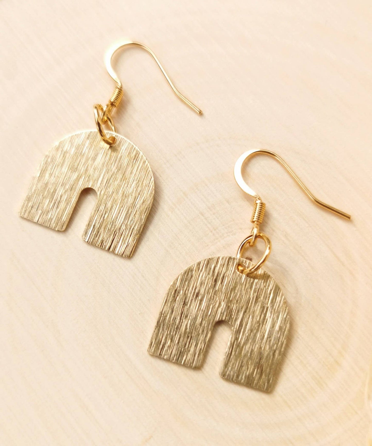 Minimalistisch | Ohrringe mit Messing Element
