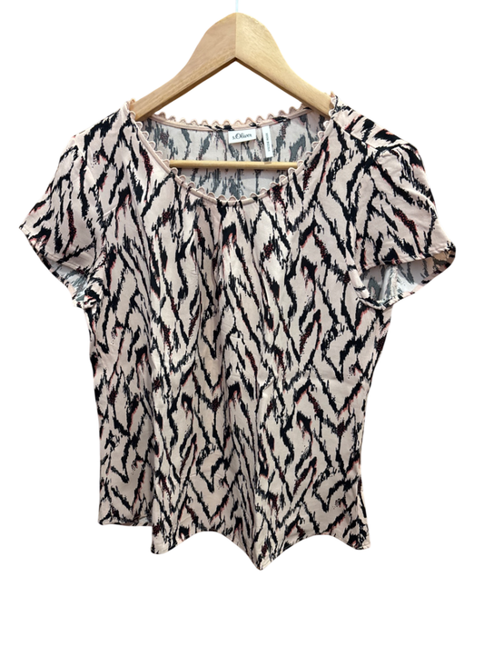 Shirt Beige mit schwarzem und rotem Muster S - s.Oliver