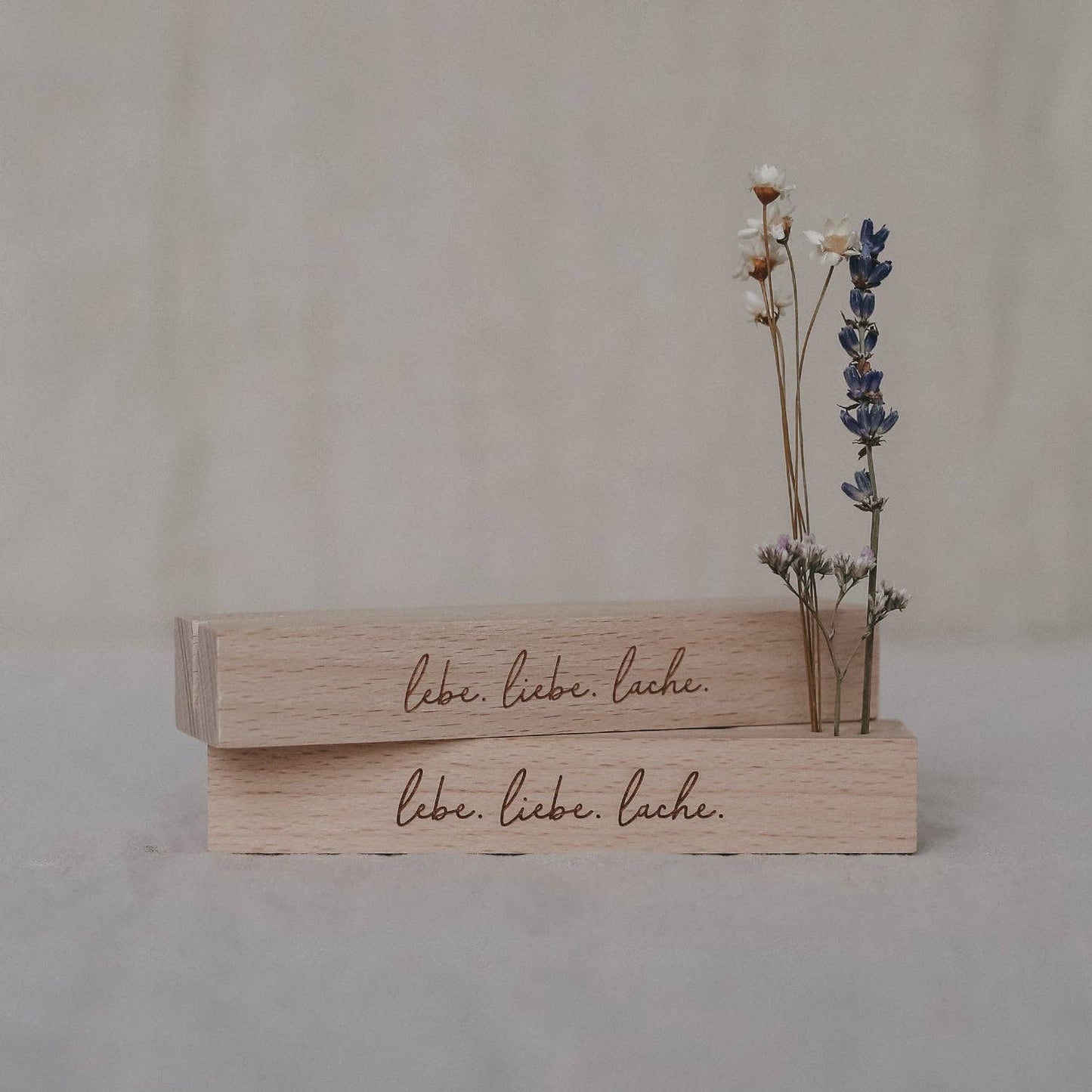 Karten-/Blumenhalter - Lebe Liebe Lache
