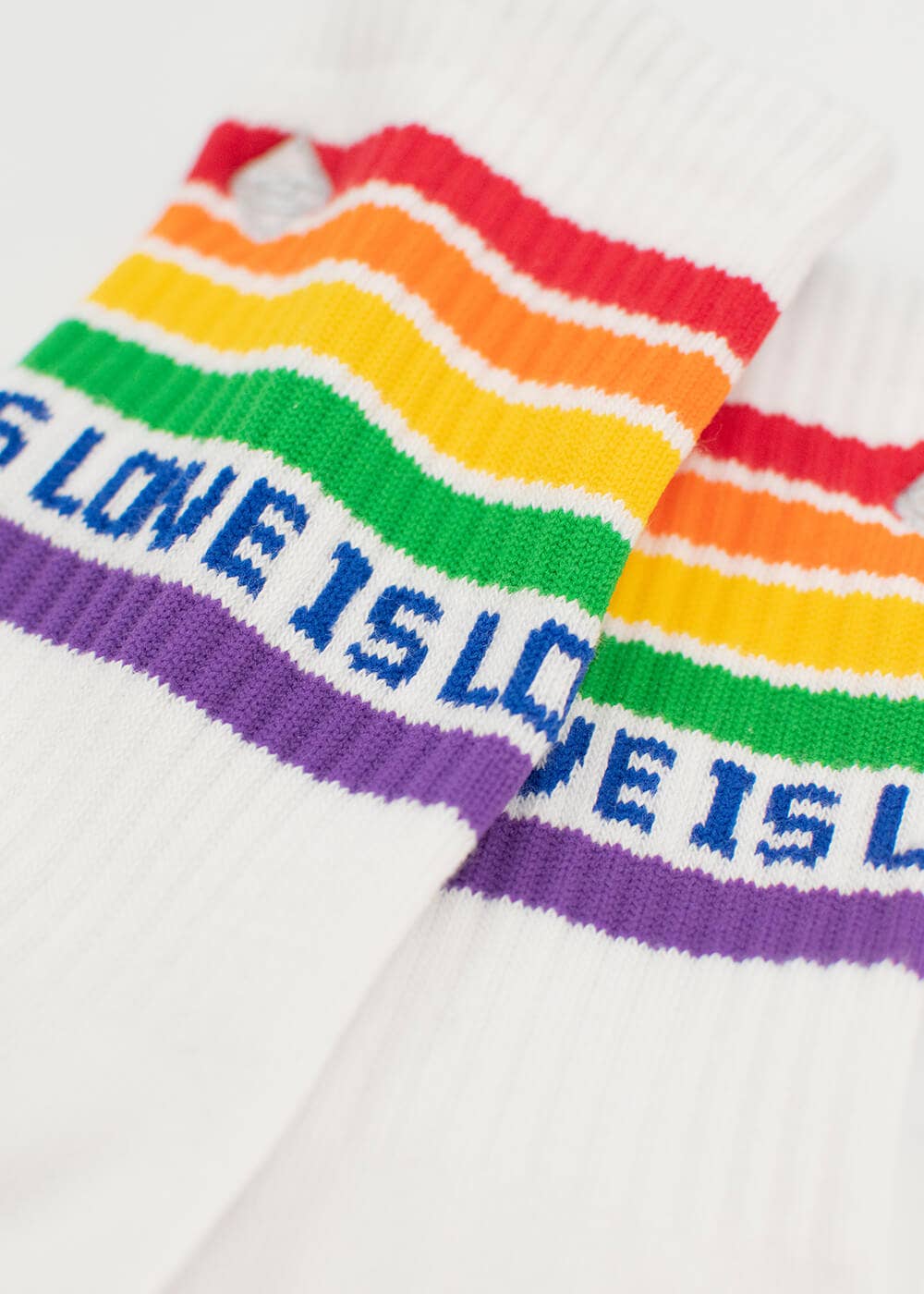 Socken Love is Love